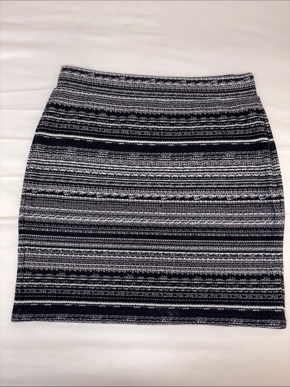 Stretch Striped  Black/White Pencil Mini Skirt Sz S